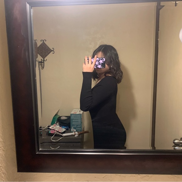 Black Long Sleeve dress, comfy casual and flattering. it is from Forever 21 - Picture 1 of 2